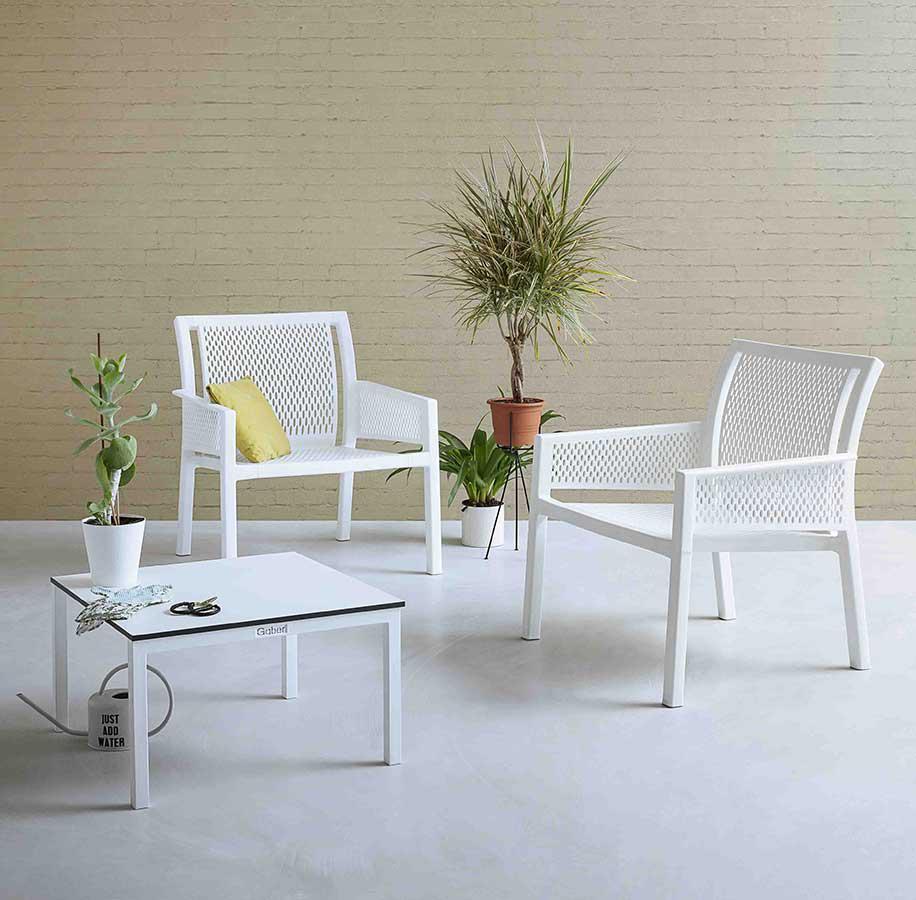 Minush Grand Lounge Chair-Contract Furniture Store for hospitality, leisure & commercial projects