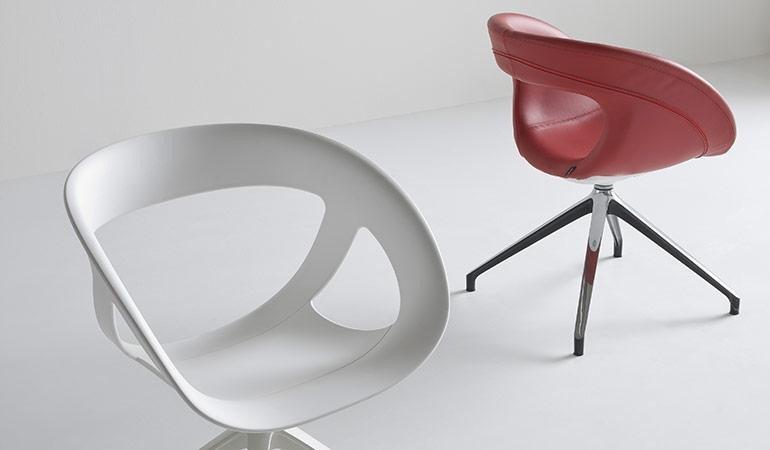 Moema U Side Chair