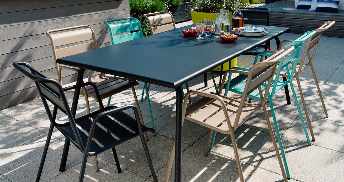 Monceau 4831/4832 Dining Table-Contract Furniture Store for hospitality, leisure & commercial projects