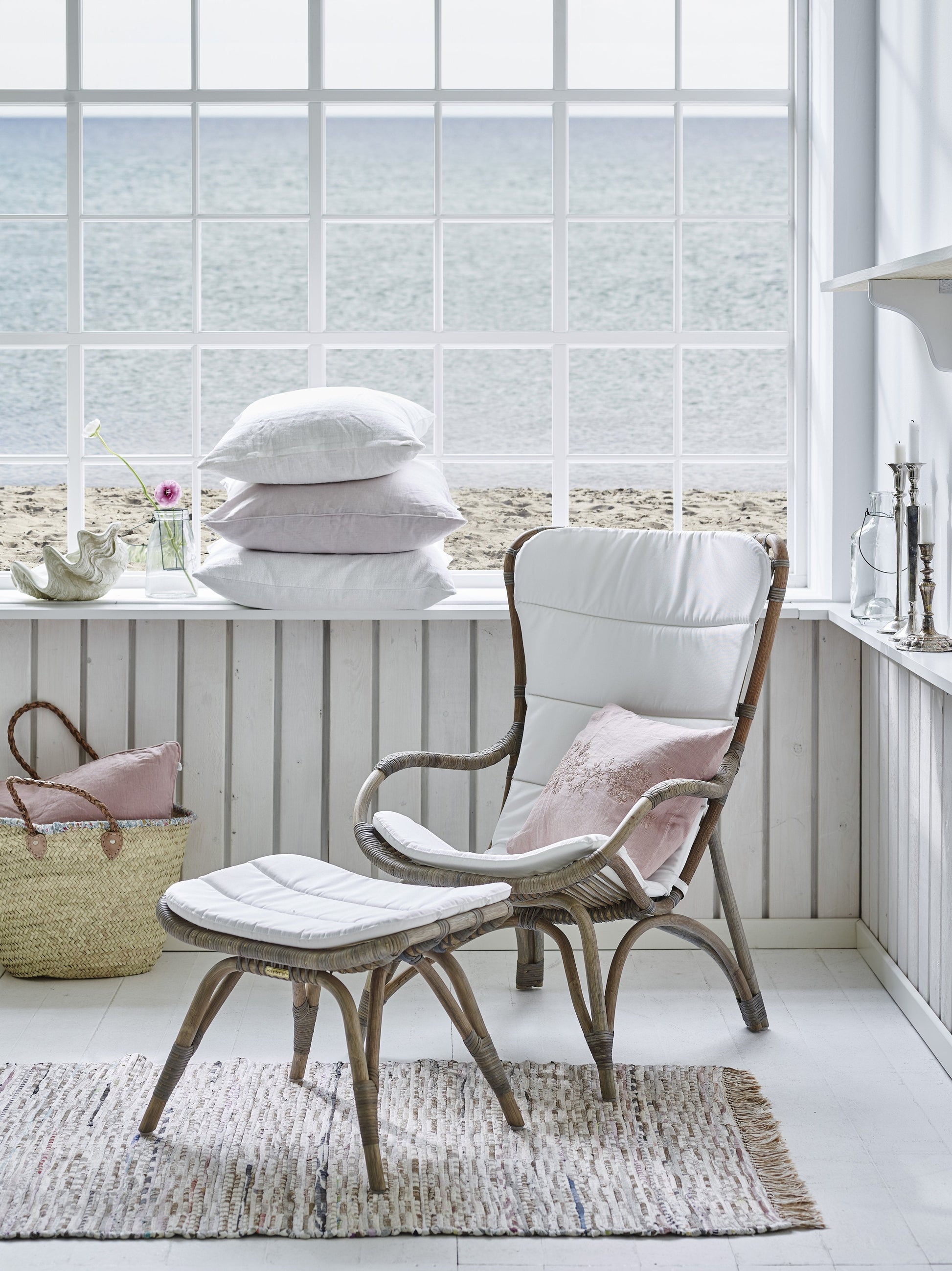 Monet Wing Lounge Chair