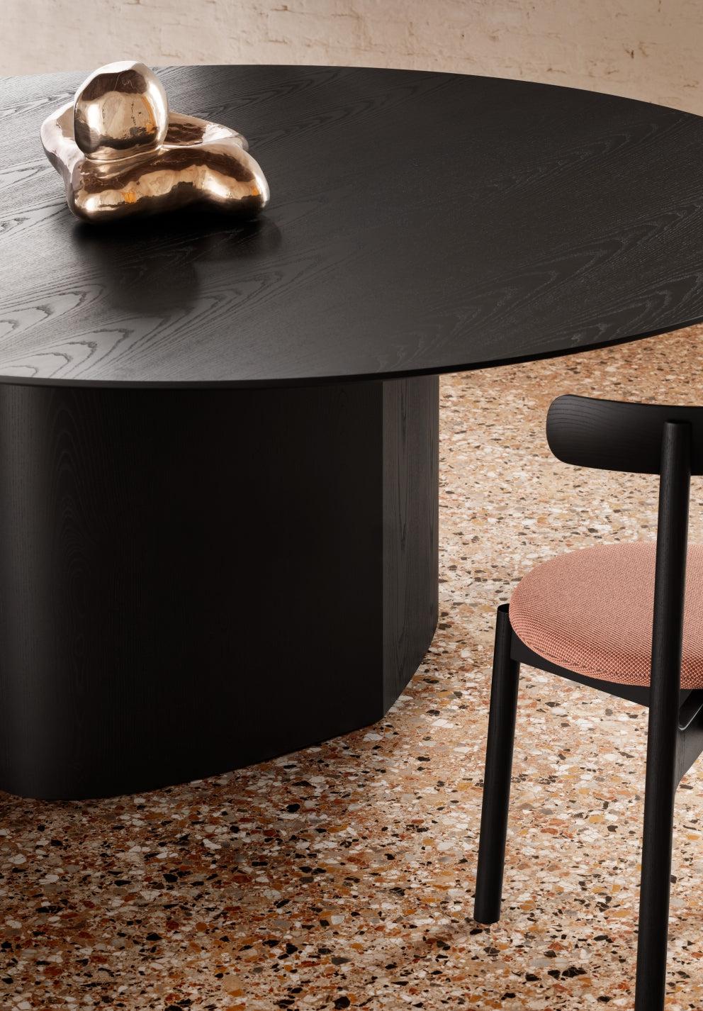 Monoplauto Dining Table