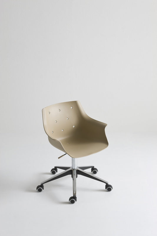 More 05R Armchair