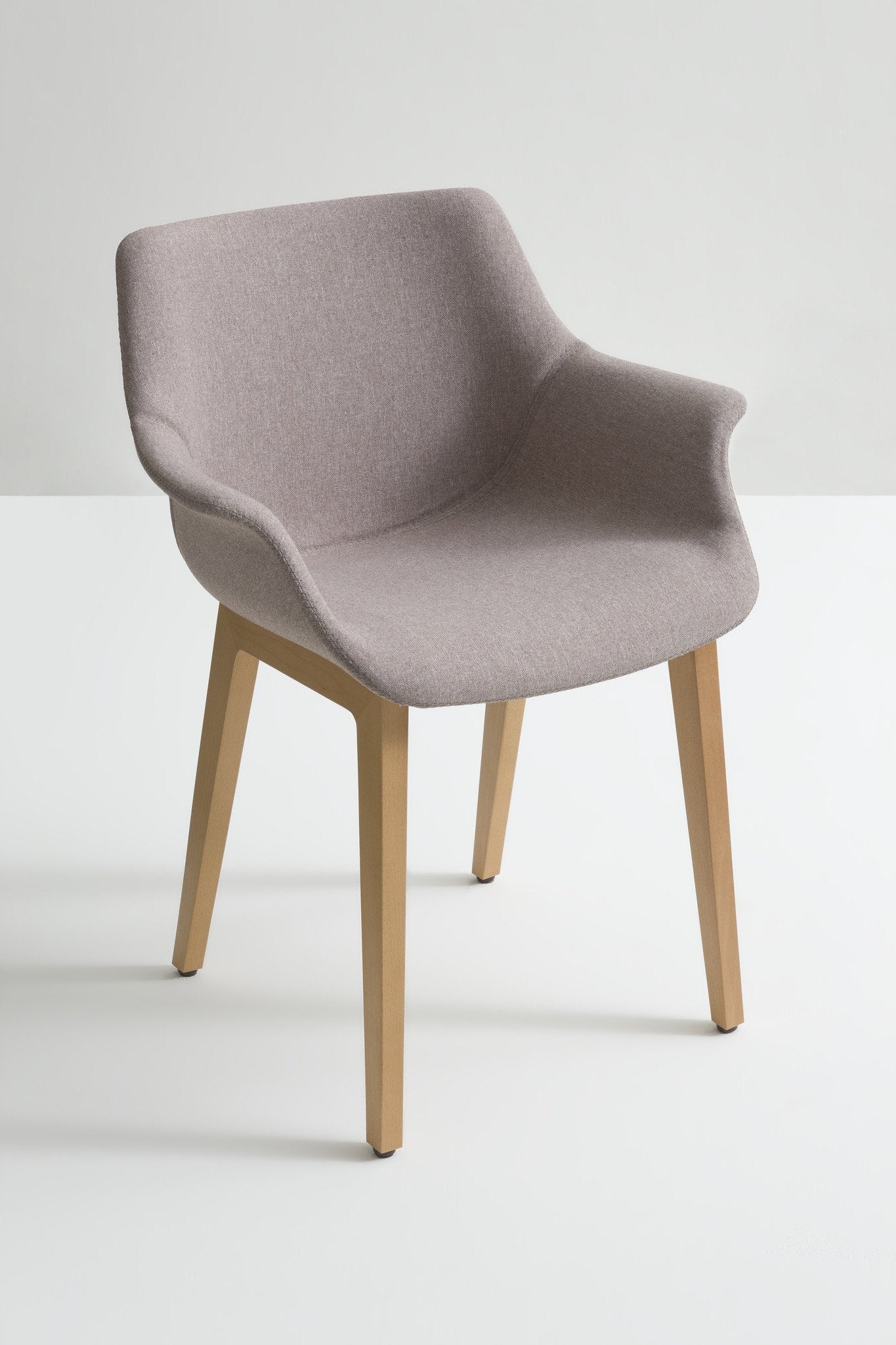 More BL Uphol Armchair