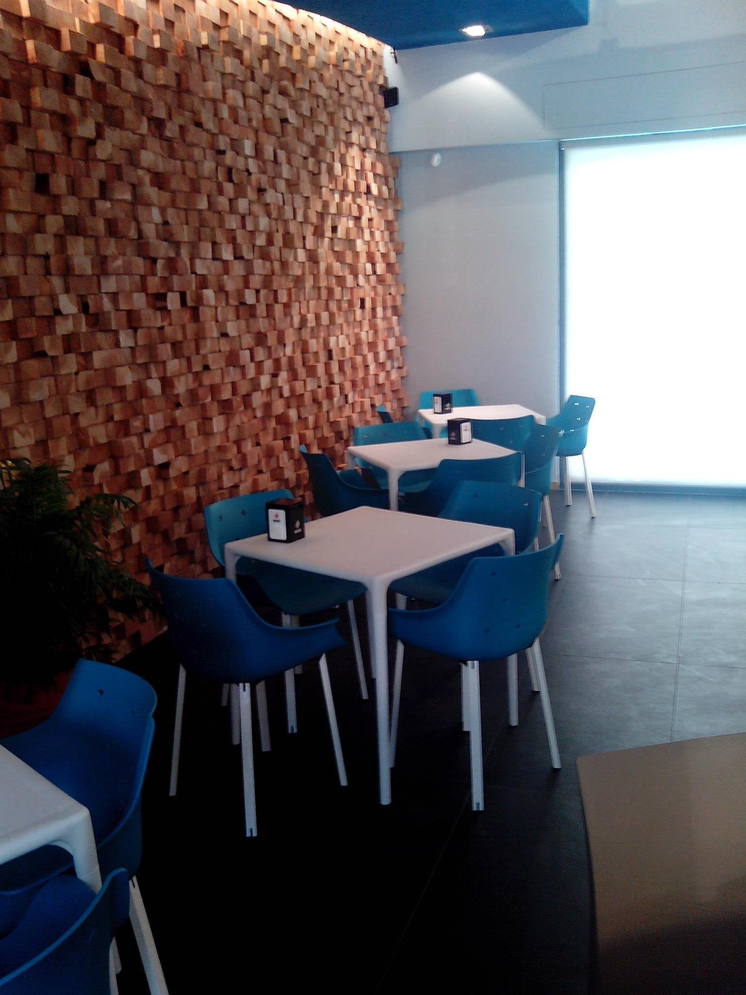 More NA Armchair