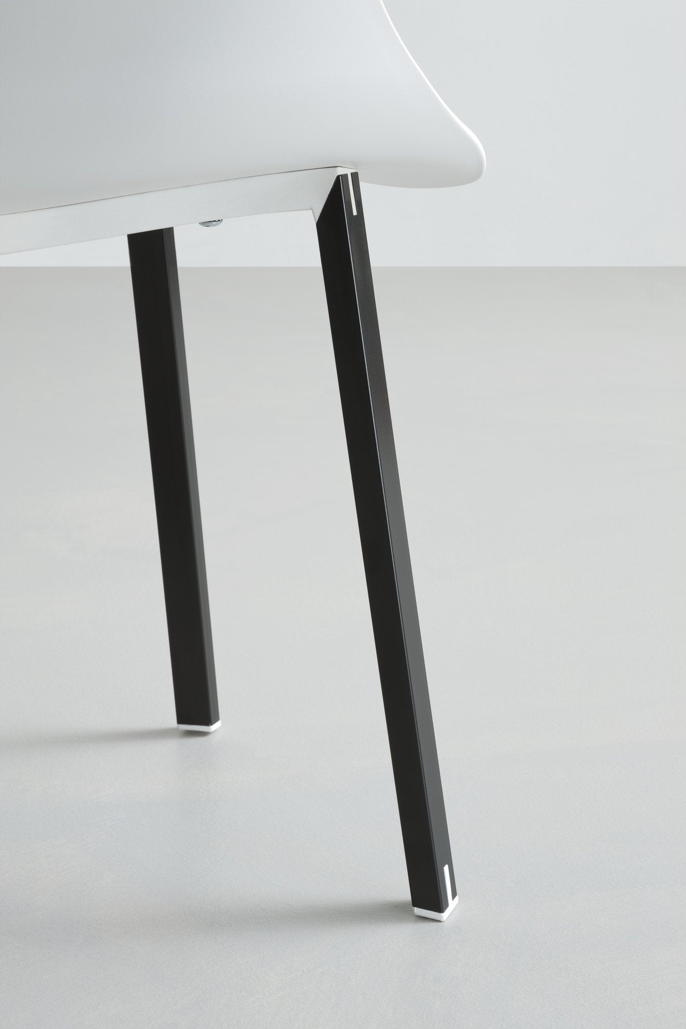 More NA Armchair-Contract Furniture Store for hospitality, leisure & commercial projects