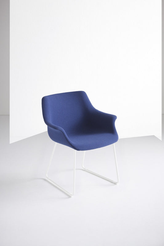 More ST Uphol Armchair