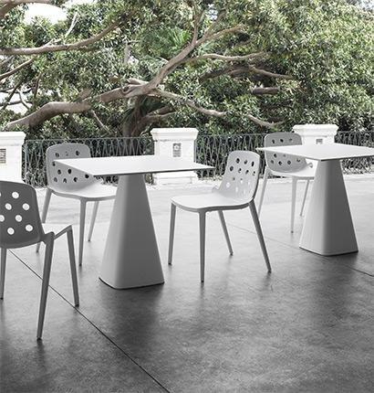 Mug Dining Table