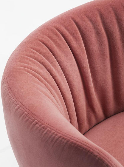 Mys Armchair