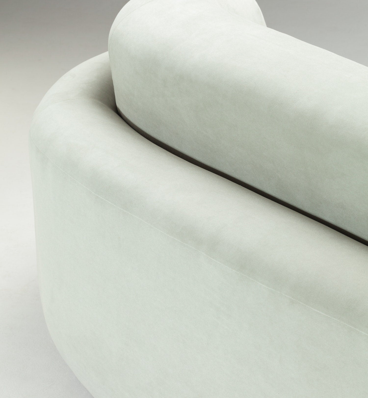 Naked Round Couch Sofa-Contract Furniture Store for hospitality, leisure & commercial projects