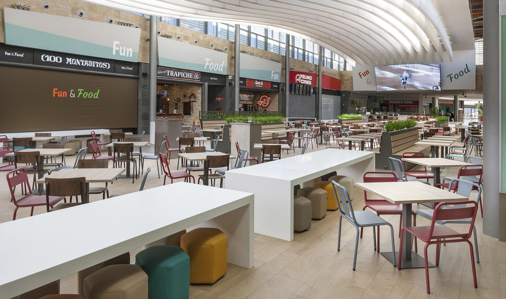 Nápoles Side Chair-Contract Furniture Store for hospitality, leisure & commercial projects