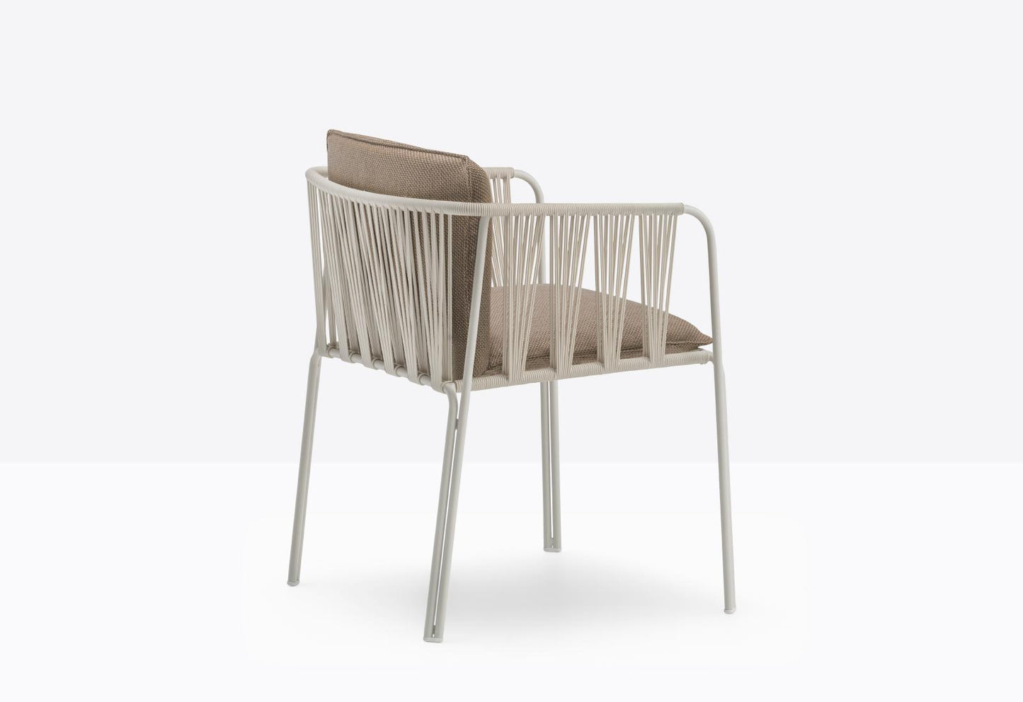 Narì 6360 Armchair-Contract Furniture Store for hospitality, leisure & commercial projects
