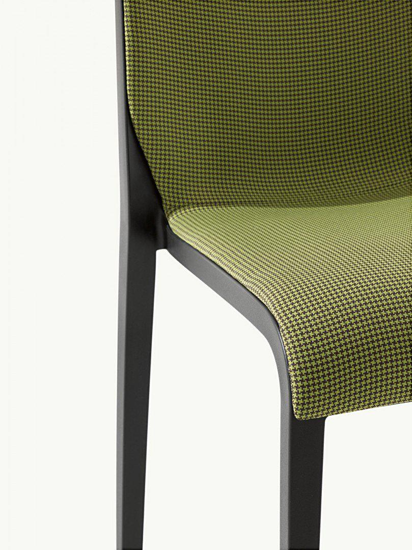 Nassau 533m Side Chair