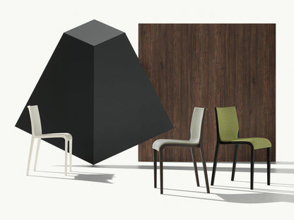Nassau 533m Side Chair