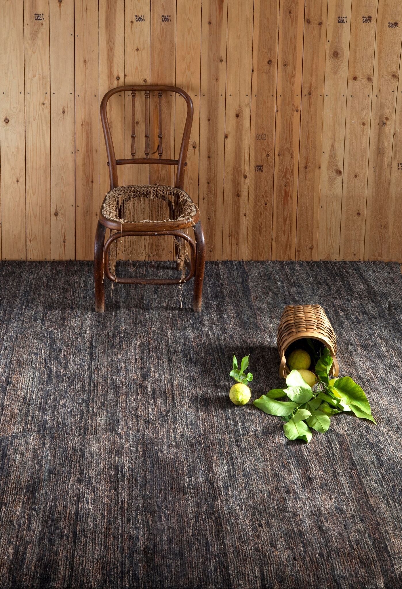 Natural Noche Black Rug