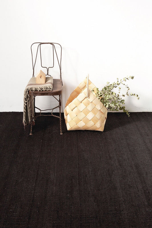 Natural Vegetal Black Rug