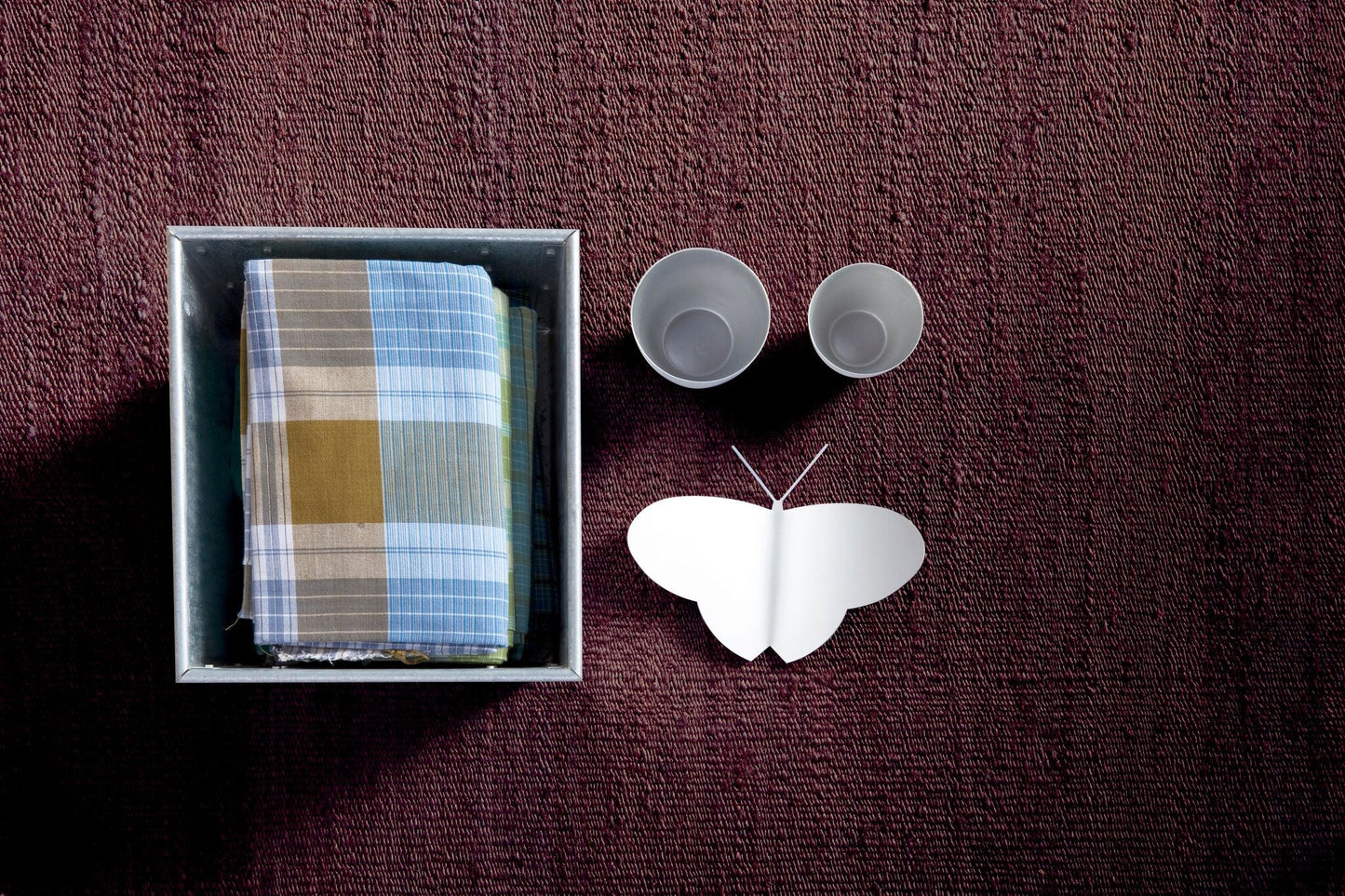 Natural Vegetal Brown Rug-Contract Furniture Store for hospitality, leisure & commercial projects