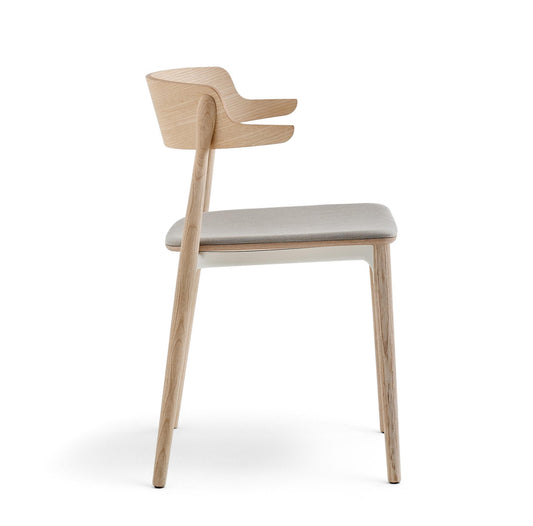 Nemea 2826 Armchair