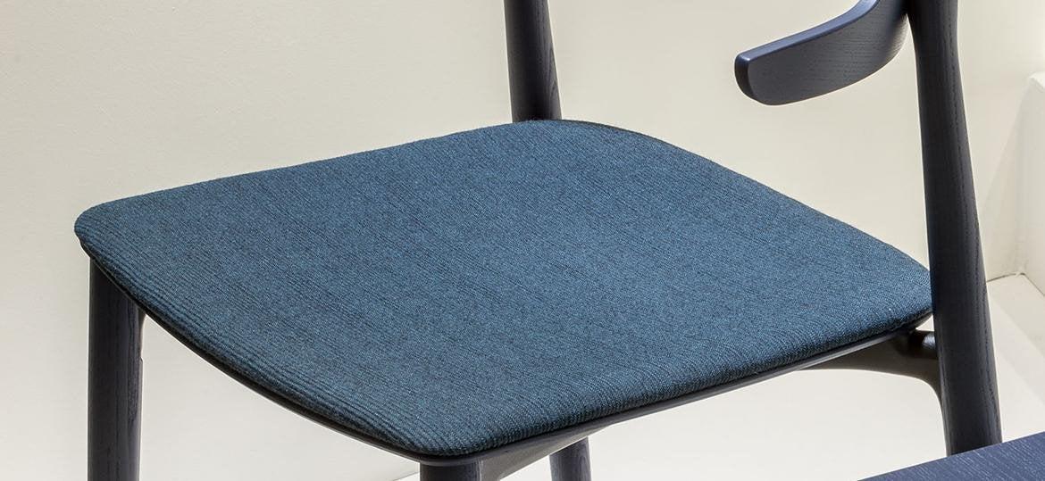 Nemea 2826 Armchair