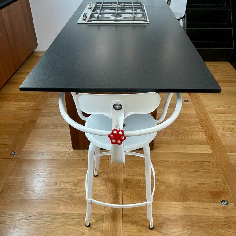 Nicolle® Metal H60 High Stool-Contract Furniture Store for hospitality, leisure & commercial projects