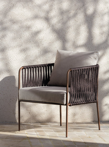 Nido Low Armchair-Contract Furniture Store for hospitality, leisure & commercial projects