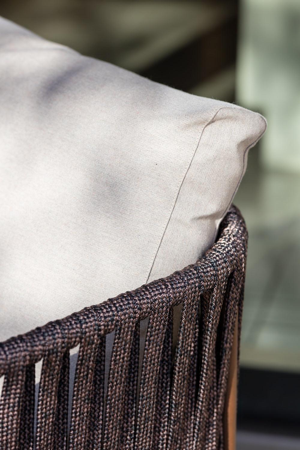 Nido Low Armchair-Contract Furniture Store for hospitality, leisure & commercial projects