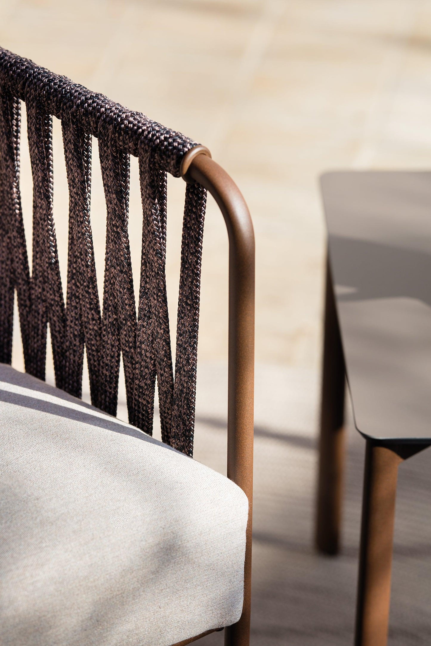 Nido Low Armchair-Contract Furniture Store for hospitality, leisure & commercial projects