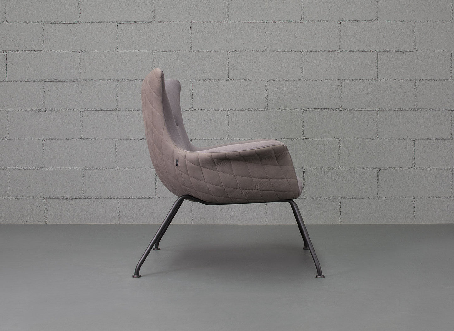 Nirvana 05 Base 124 Lounge Chair-Contract Furniture Store for hospitality, leisure & commercial projects