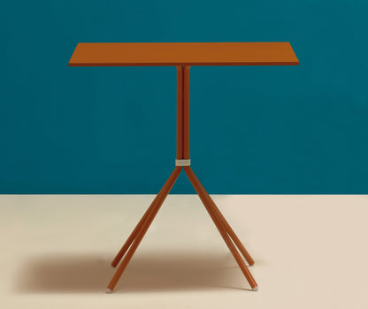 Nolita 5454 Dining Table