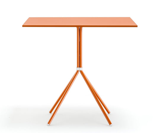 Nolita 5454 Dining Table