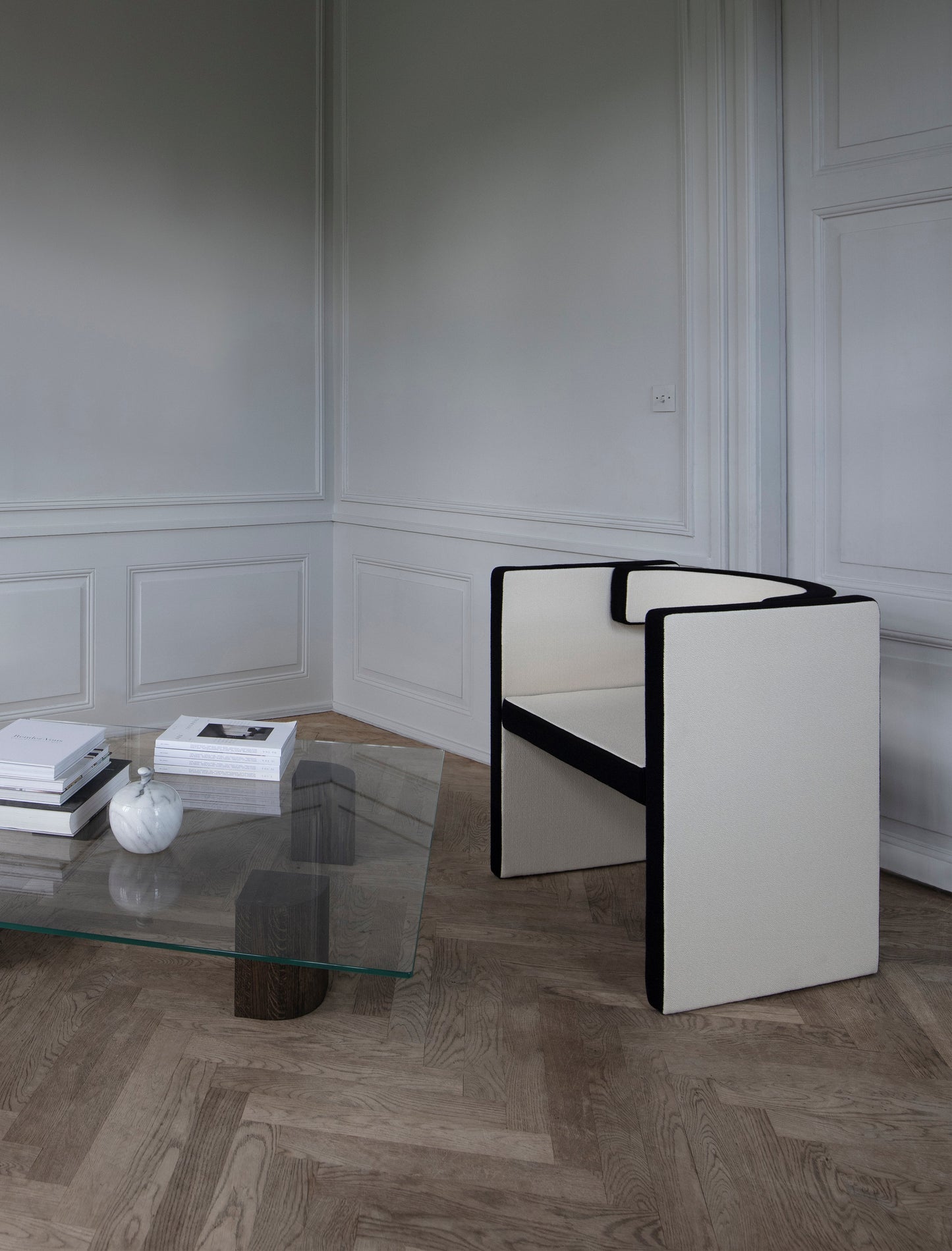 Novel Lounge Chair-Contract Furniture Store for hospitality, leisure & commercial projects