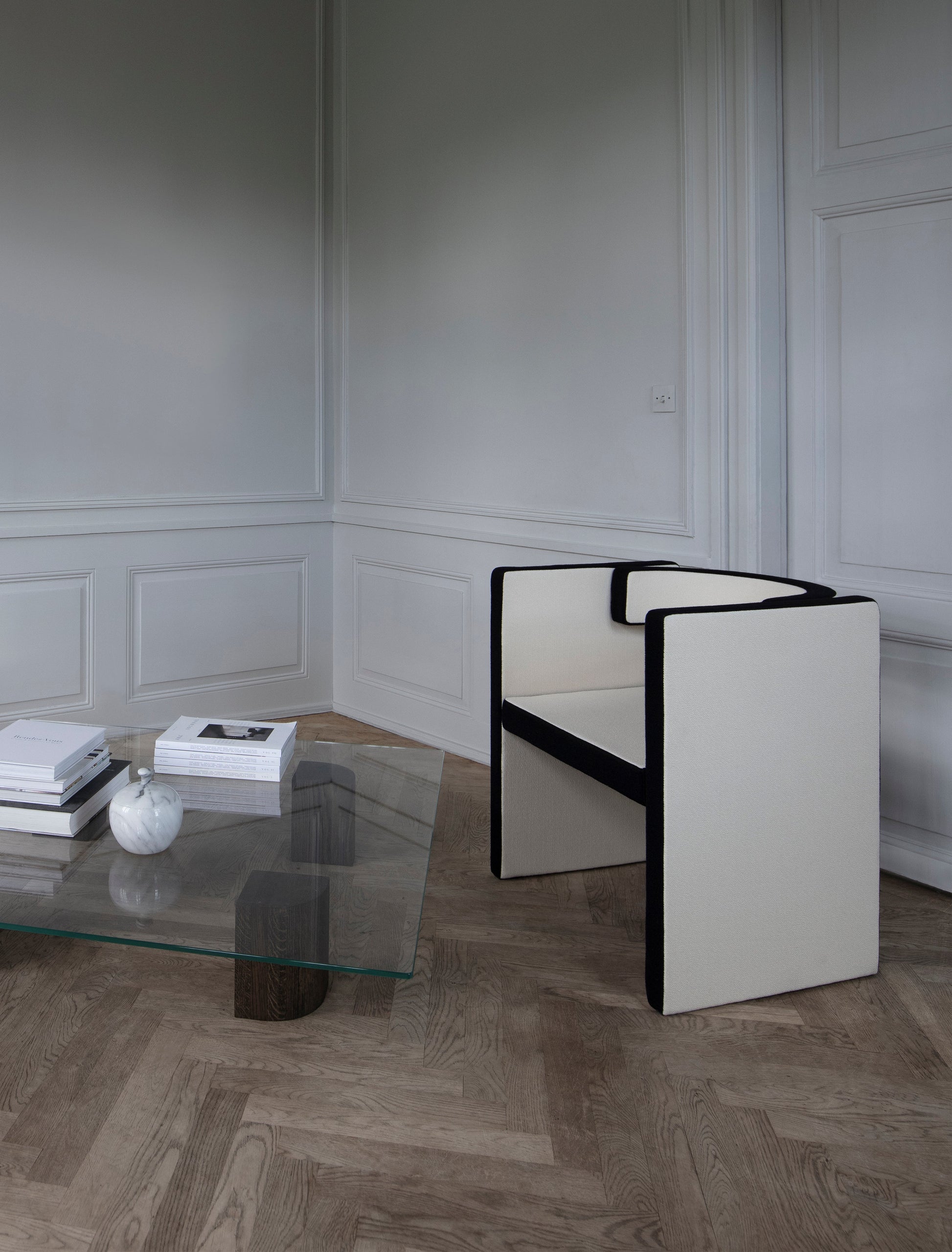 Novel Lounge Chair-Contract Furniture Store for hospitality, leisure & commercial projects