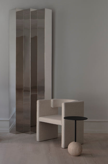 Novel Lounge Chair-Contract Furniture Store for hospitality, leisure & commercial projects