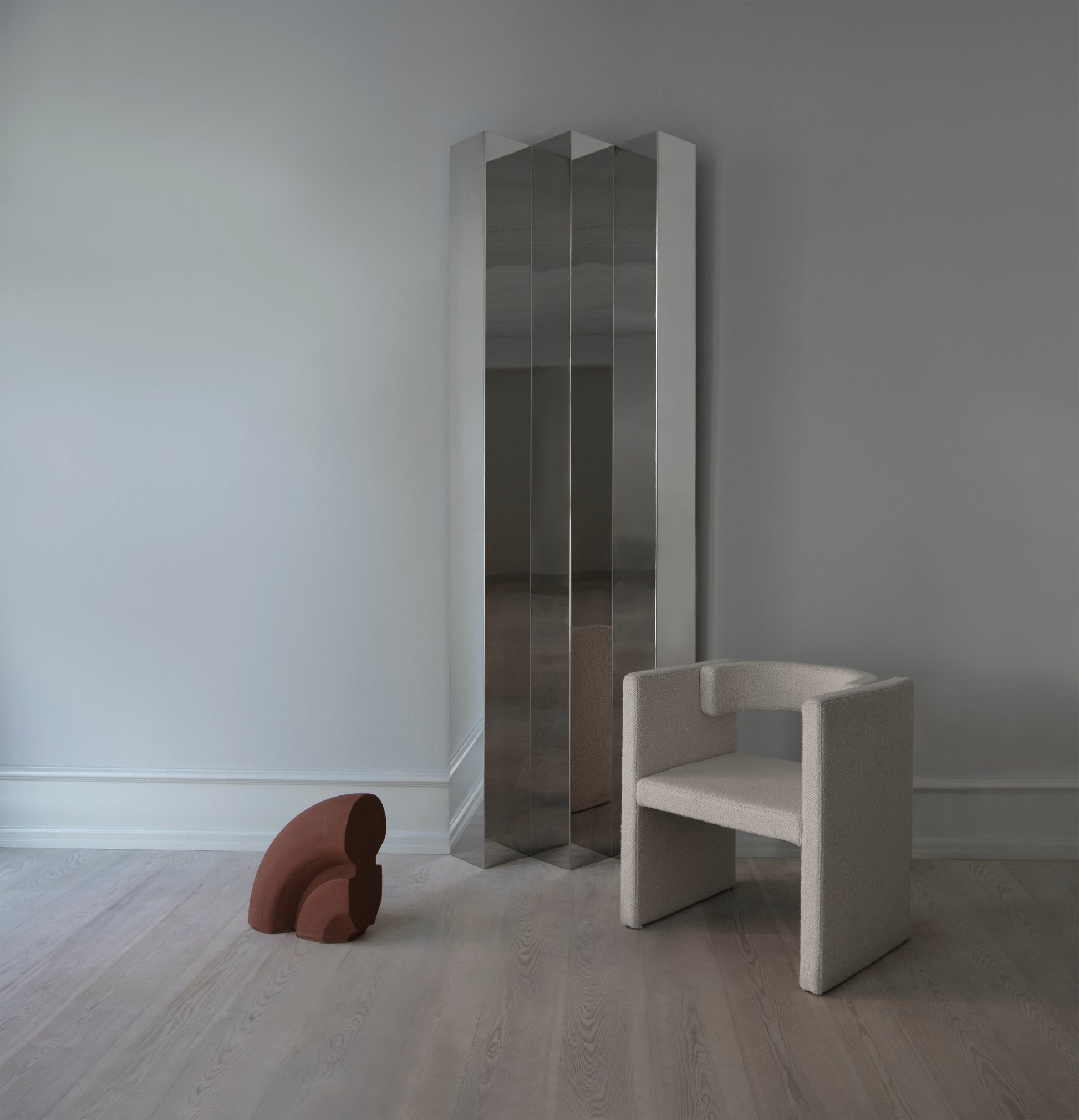 Novel Lounge Chair-Contract Furniture Store for hospitality, leisure & commercial projects