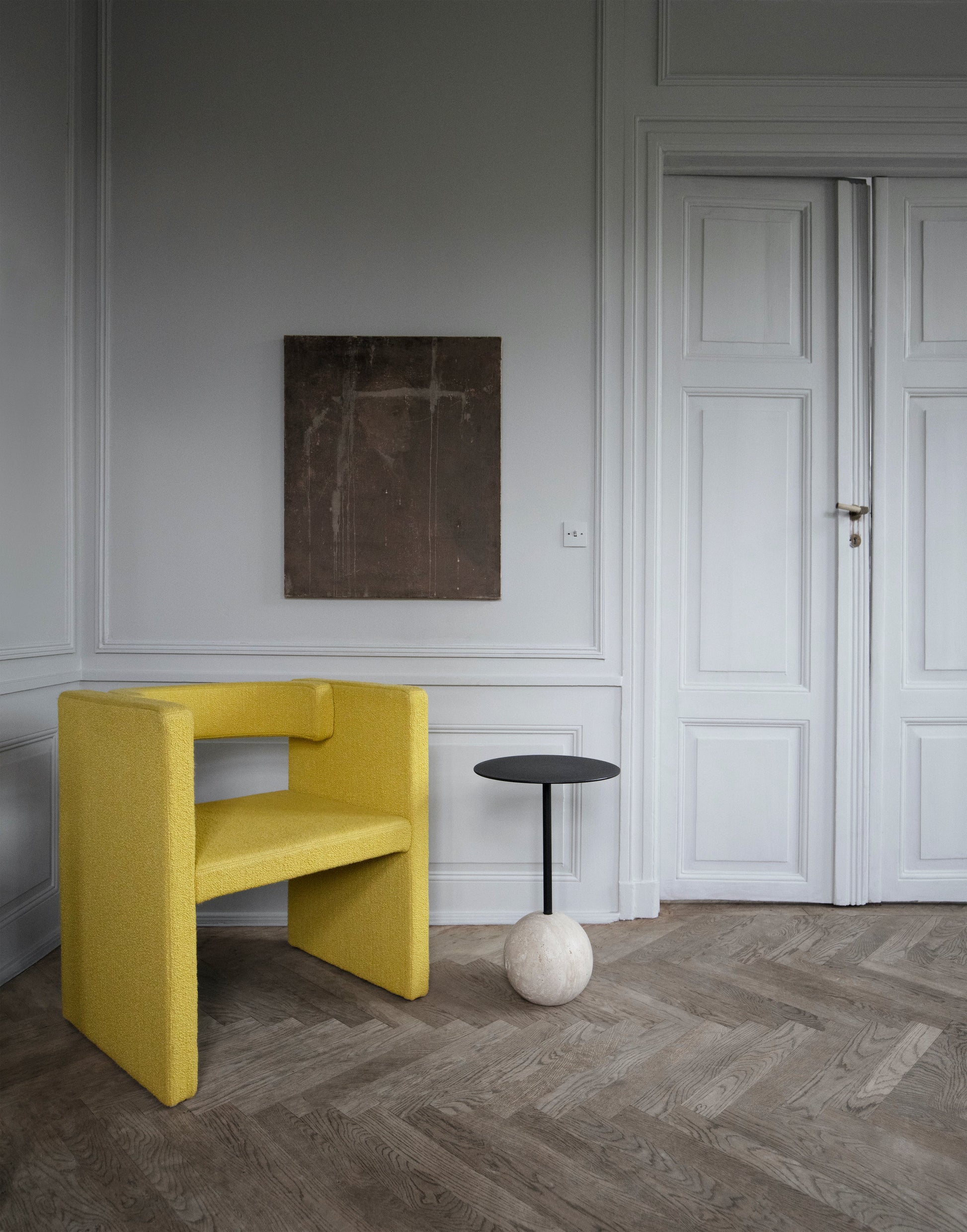 Novel Lounge Chair-Contract Furniture Store for hospitality, leisure & commercial projects