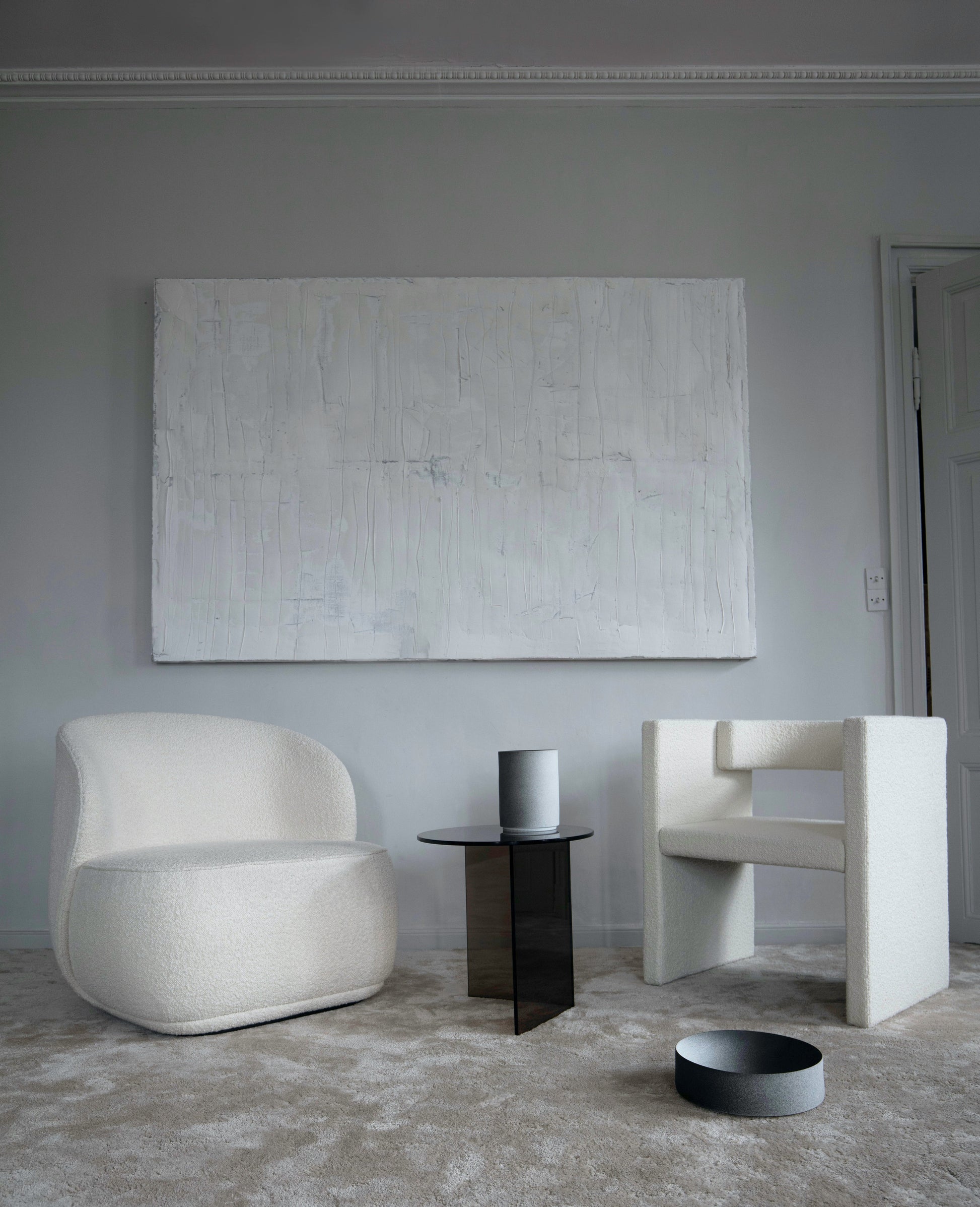 Novel Lounge Chair-Contract Furniture Store for hospitality, leisure & commercial projects