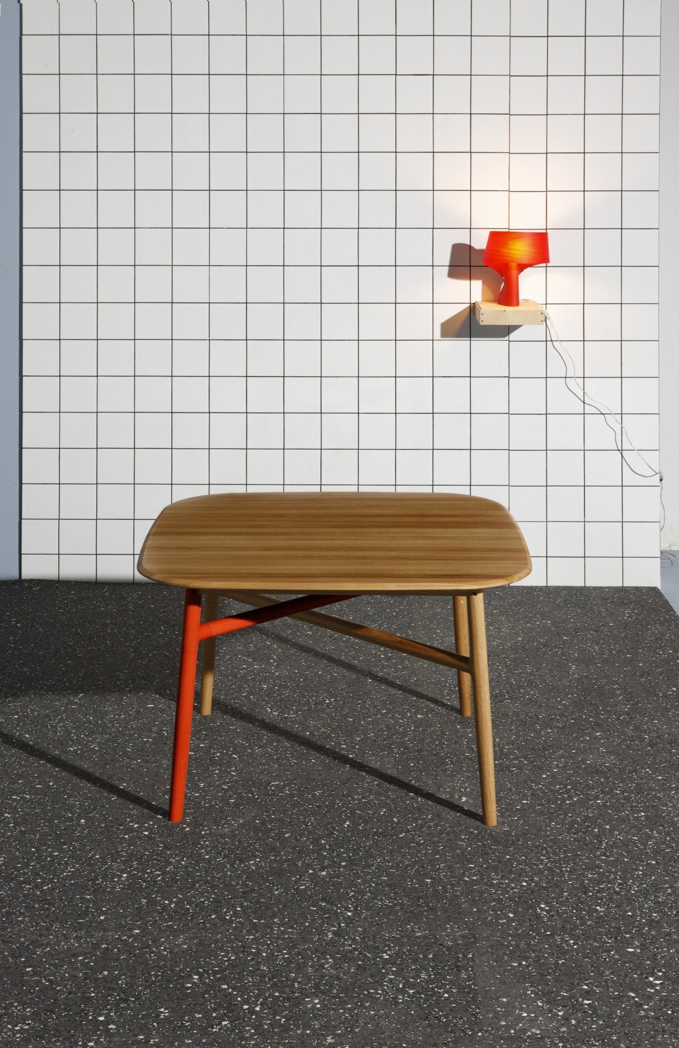Nudo Dining Table