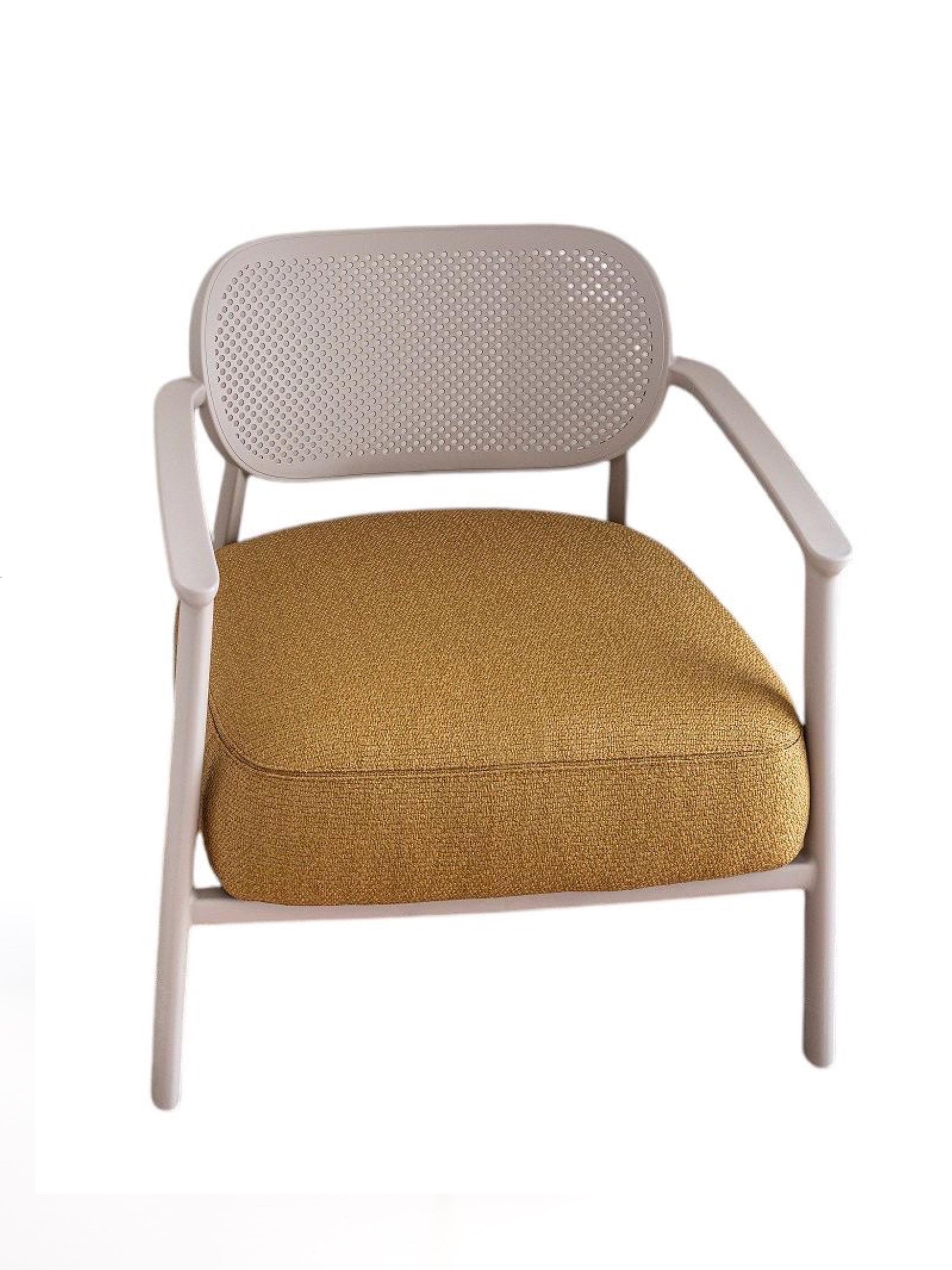 Nuta Lounge Chair-Contract Furniture Store for hospitality, leisure & commercial projects