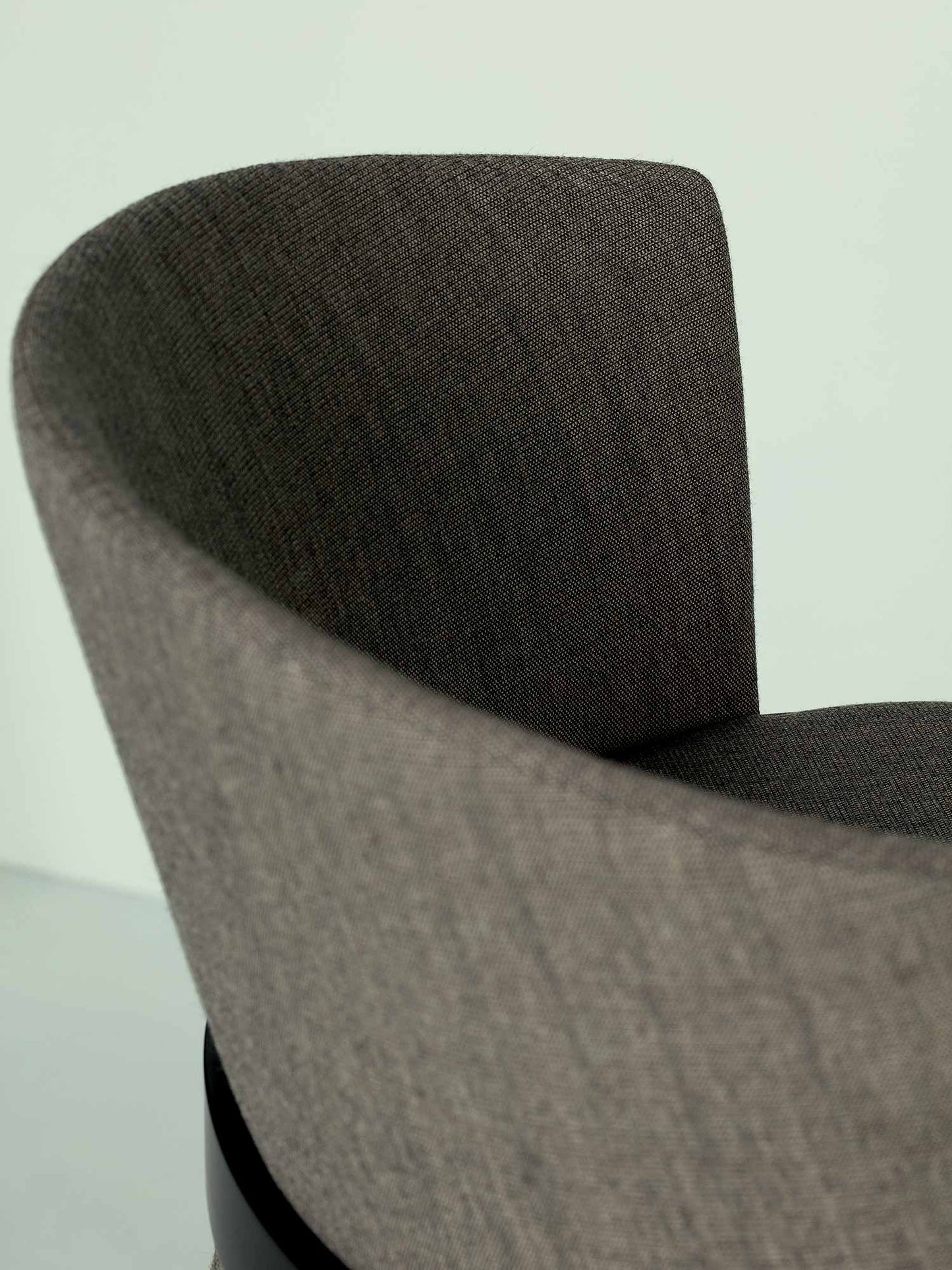 Obi 3.03.0 High Stool