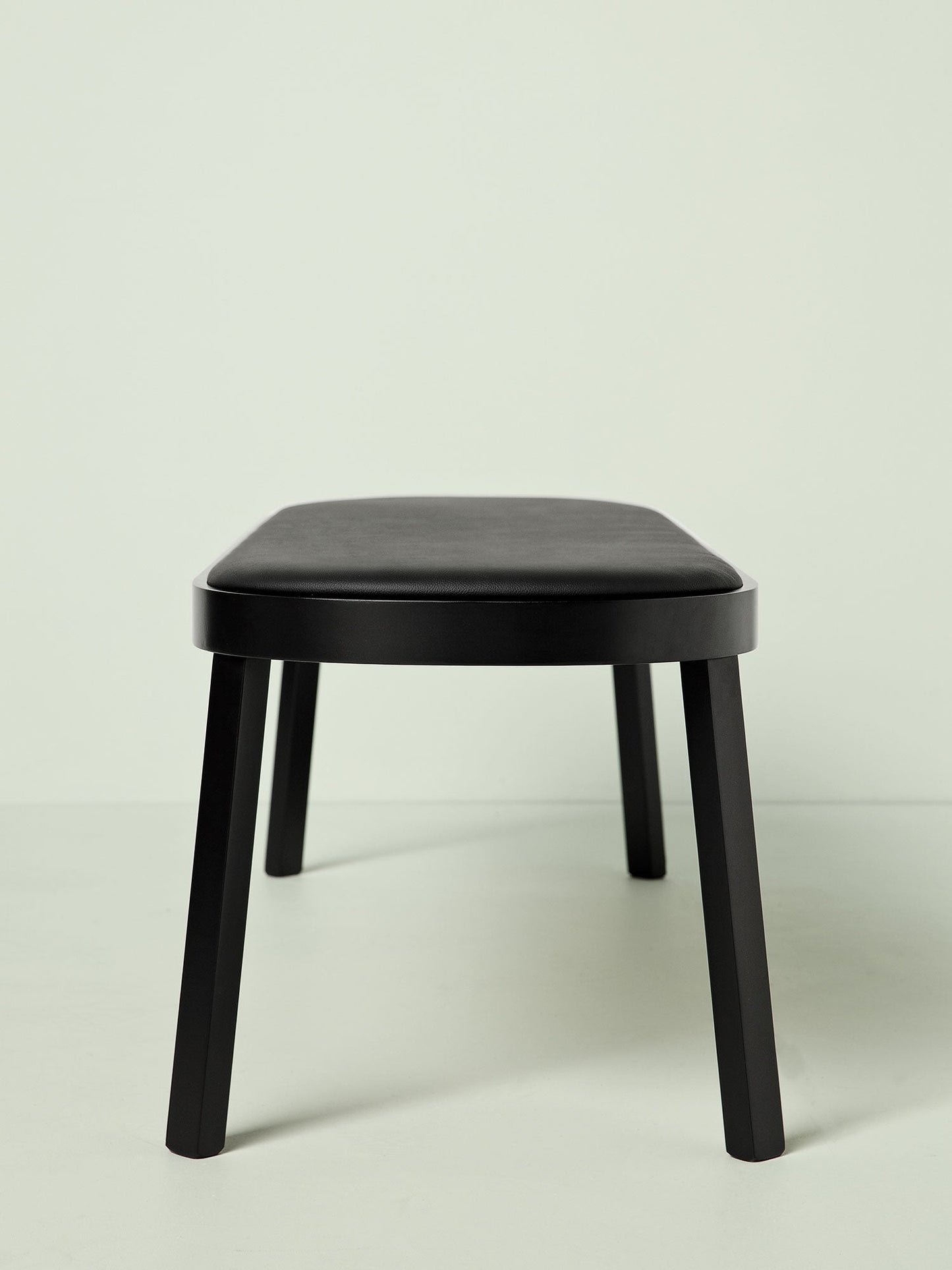 Obi 7.01.0 Bench-Contract Furniture Store for hospitality, leisure & commercial projects