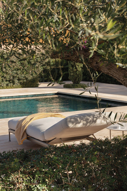 Obi C081 Chaise Longue