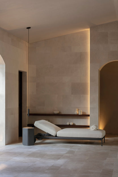 Obi C081 Chaise Longue