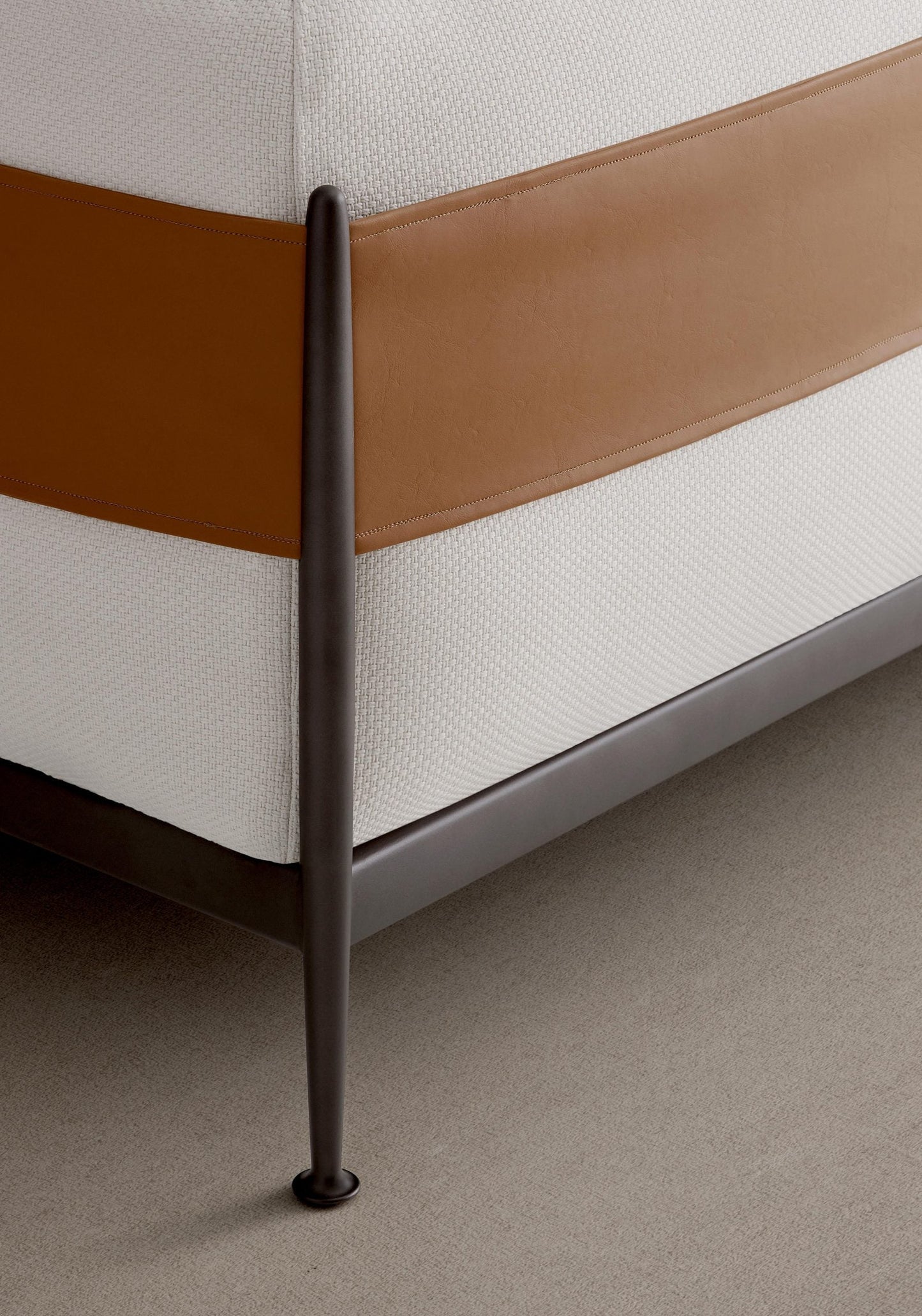 Obi C082 Daybed-Contract Furniture Store for hospitality, leisure & commercial projects