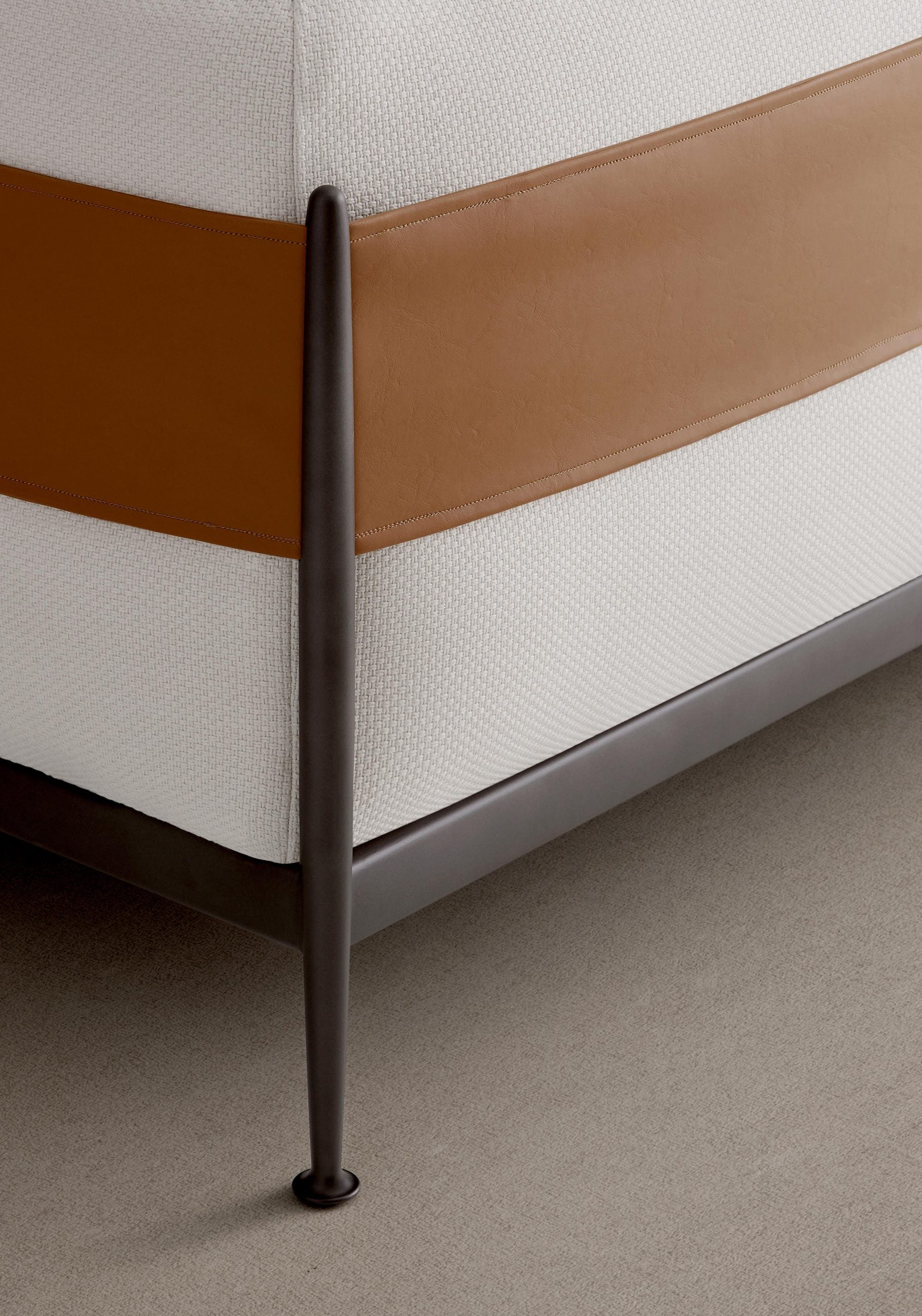 Obi C082 Daybed-Contract Furniture Store for hospitality, leisure & commercial projects