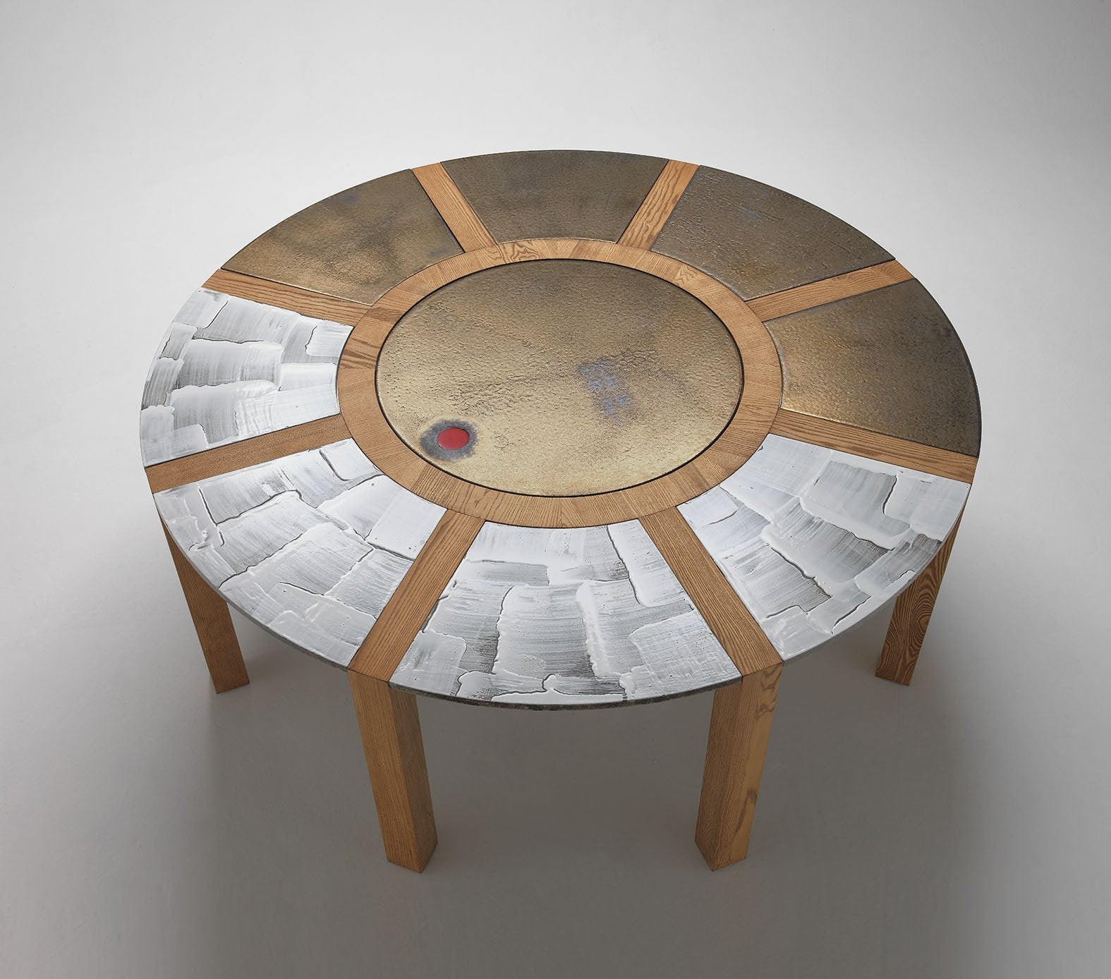 Octopus Round Dining Table