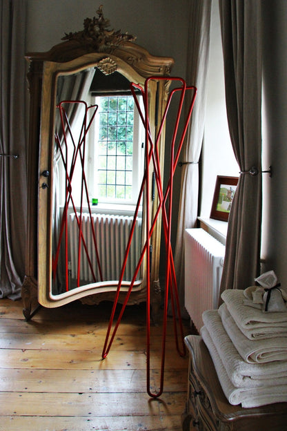 Olly Clothes Hanger