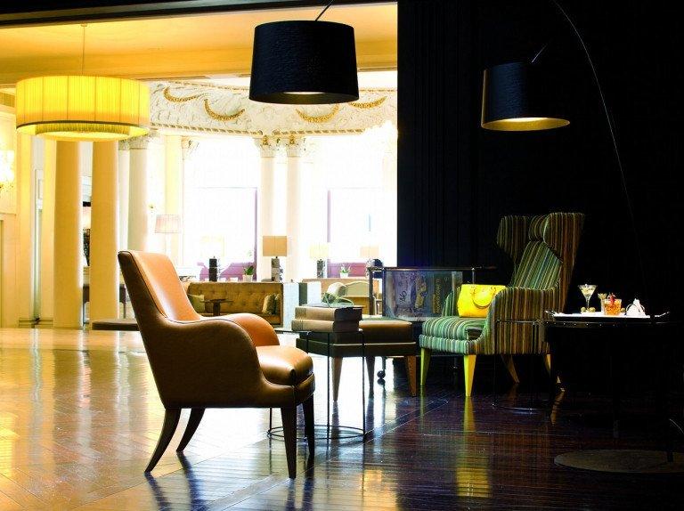 Onda Bergère Wing Lounge Chair