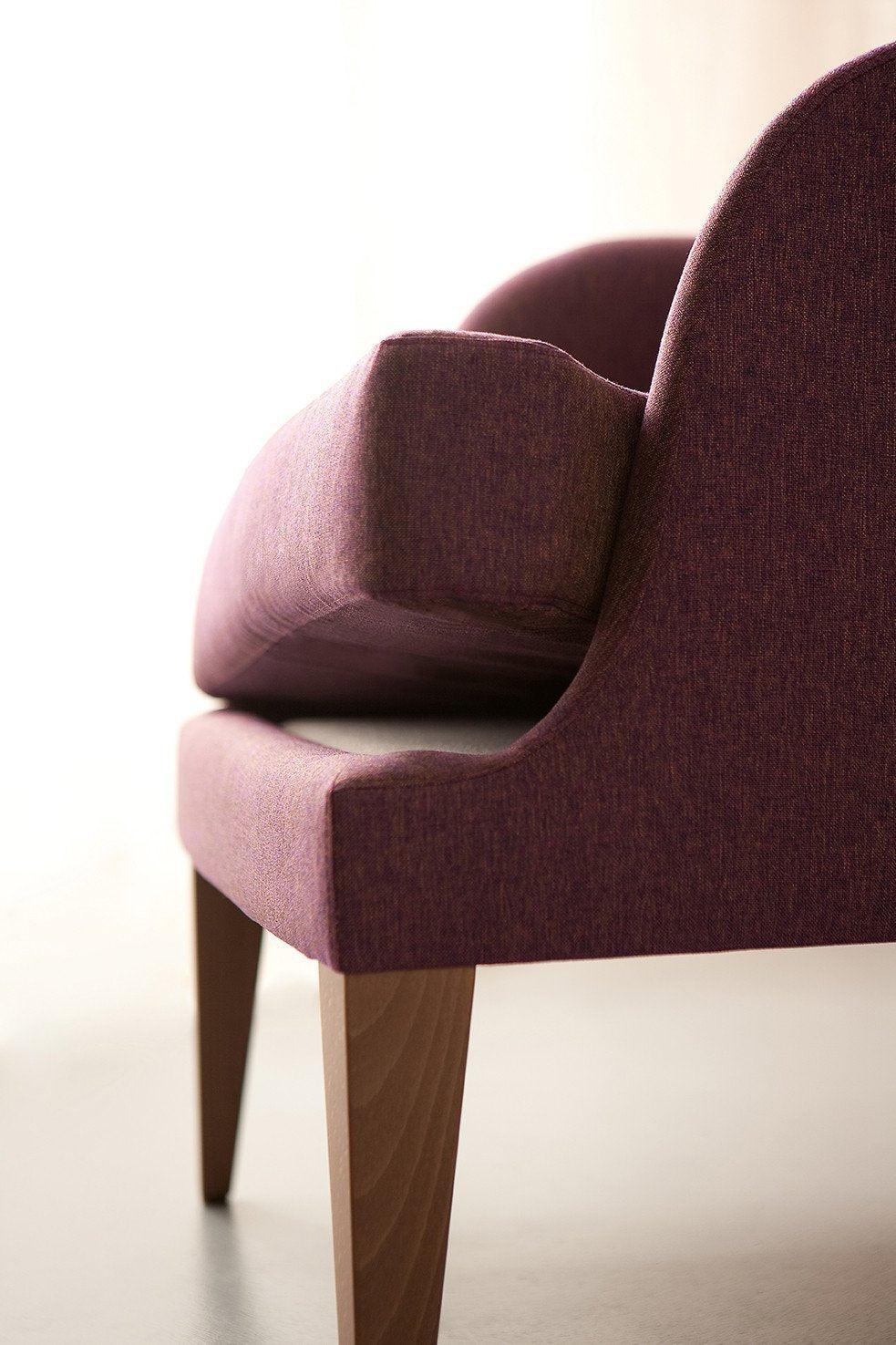 Onda Lounge Chair