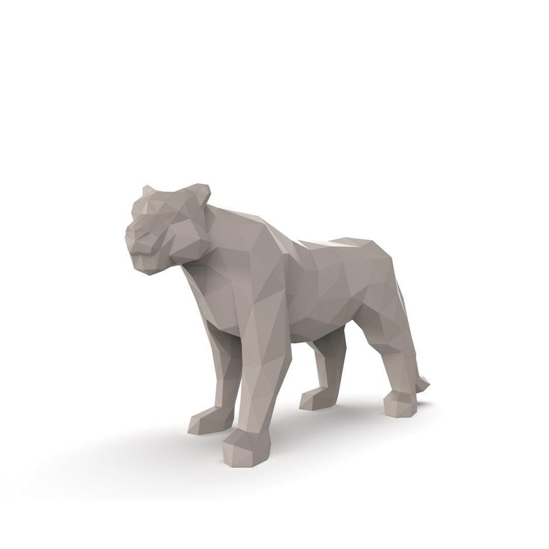 Origami Hyou Object-Contract Furniture Store for hospitality, leisure & commercial projects