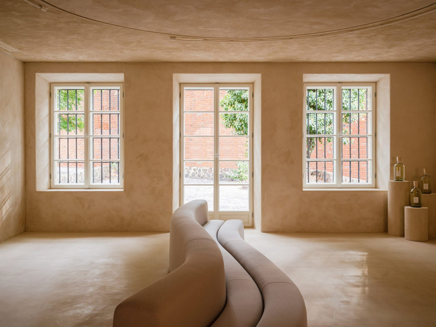 Osaka Modular Sofa System-Contract Furniture Store for hospitality, leisure & commercial projects