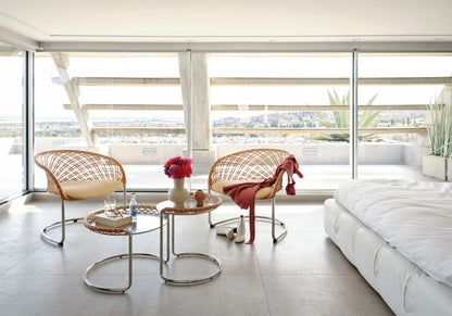 P47 CT Coffee Table